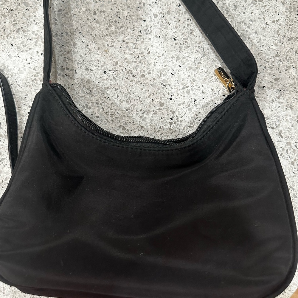 Black shoulder bag